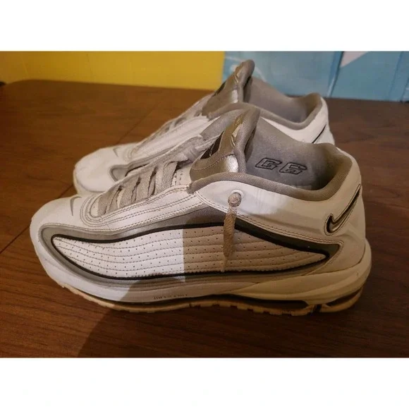 Ken griffey jr g6 best sale shoes